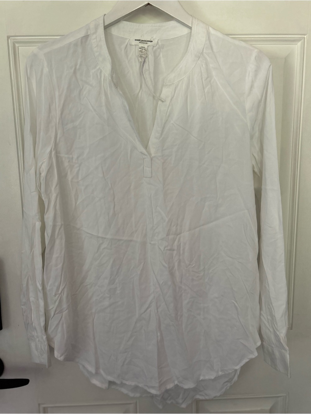 beachlunchlounge White Lightweight V-Slit Tunic